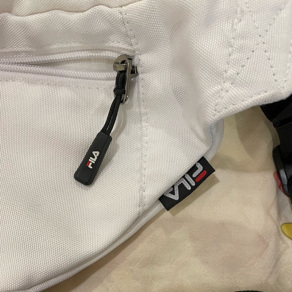 FILA FANNY PACK IN WHITE - Picture 7 of 7